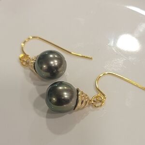 14k Gold Drop Earrings with Tahitian Black Pearl Accent